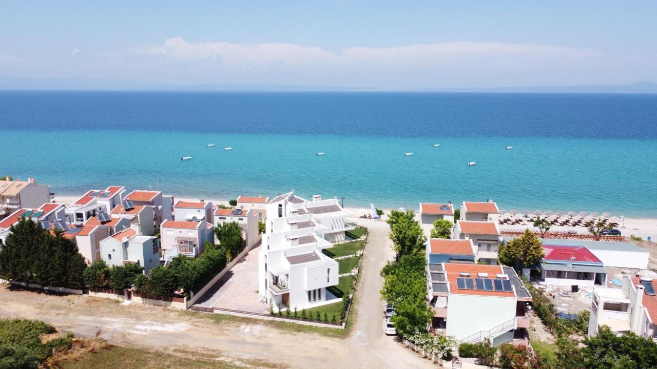 Villa Oleandra By The Sea Polychrono Bagian luar foto