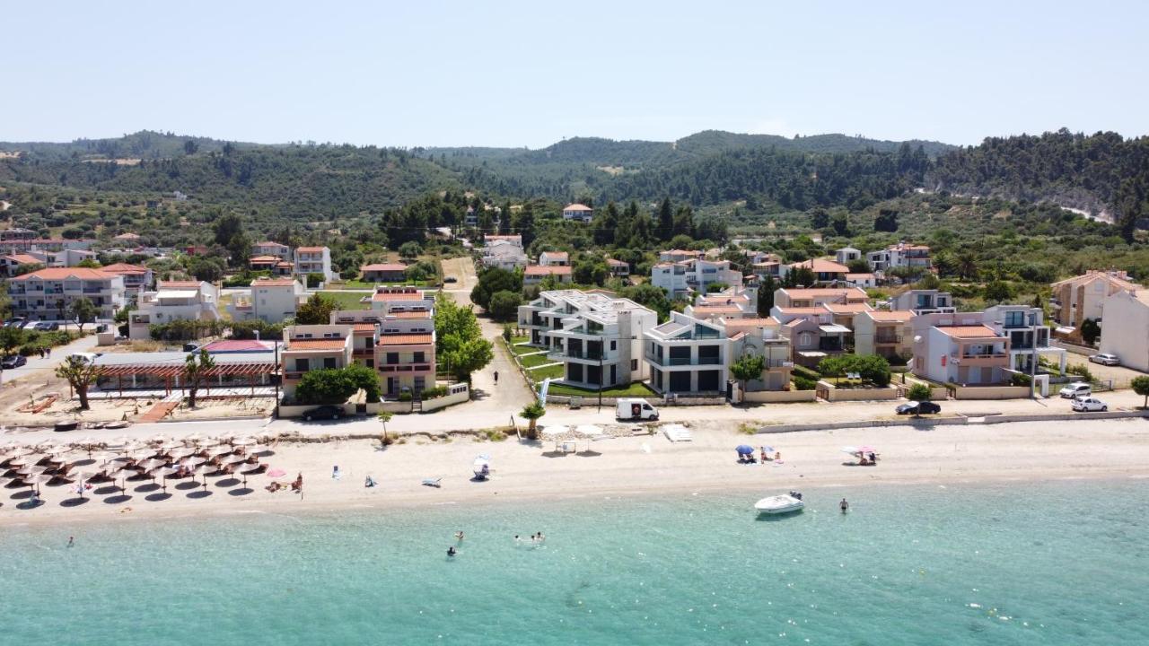 Villa Oleandra By The Sea Polychrono Bagian luar foto