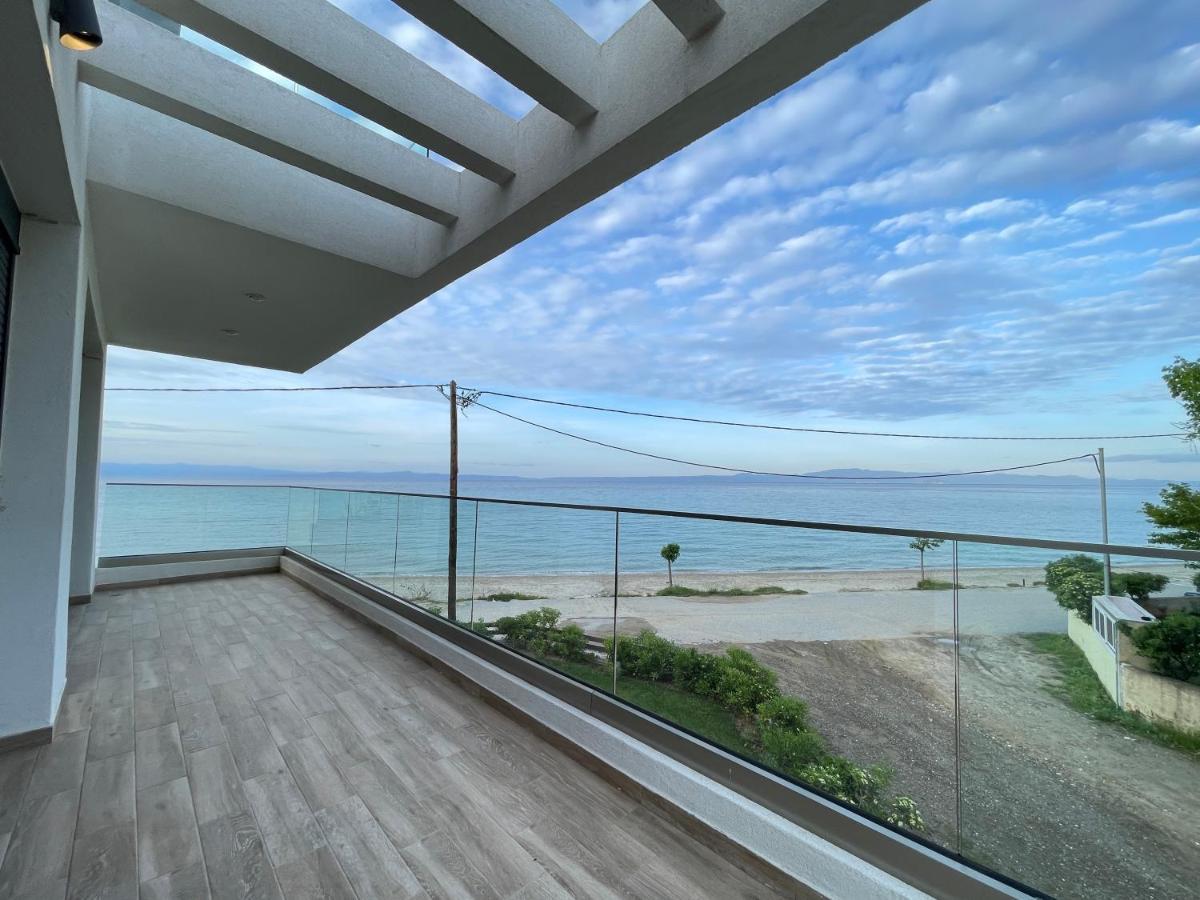 Villa Oleandra By The Sea Polychrono Bagian luar foto