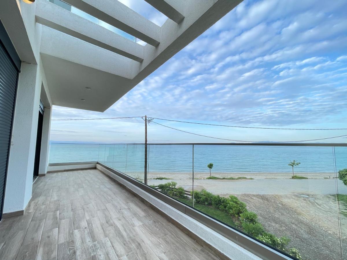 Villa Oleandra By The Sea Polychrono Bagian luar foto